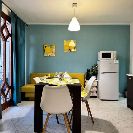 Nikoleta アパート *