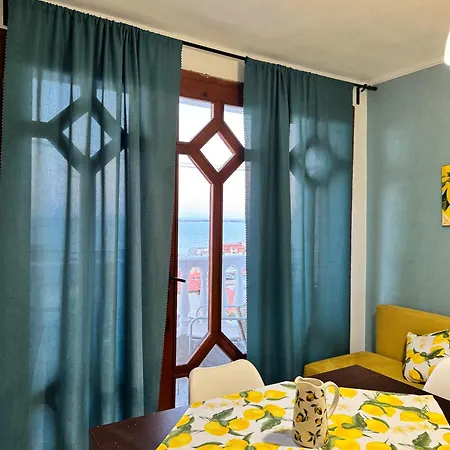 アパート Nikoleta *