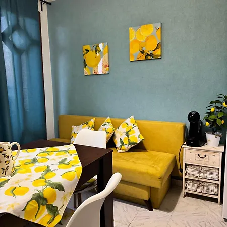 Nikoleta アパート *